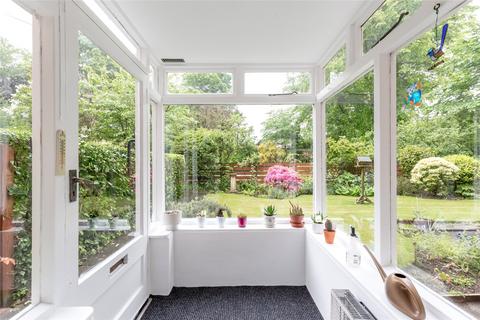 8a Abbotsford Crescent, Edinburgh, EH10 5DY