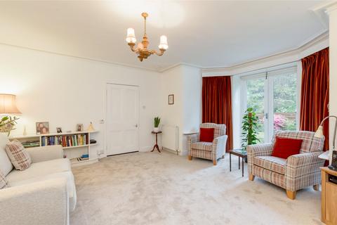 8a Abbotsford Crescent, Edinburgh, EH10 5DY