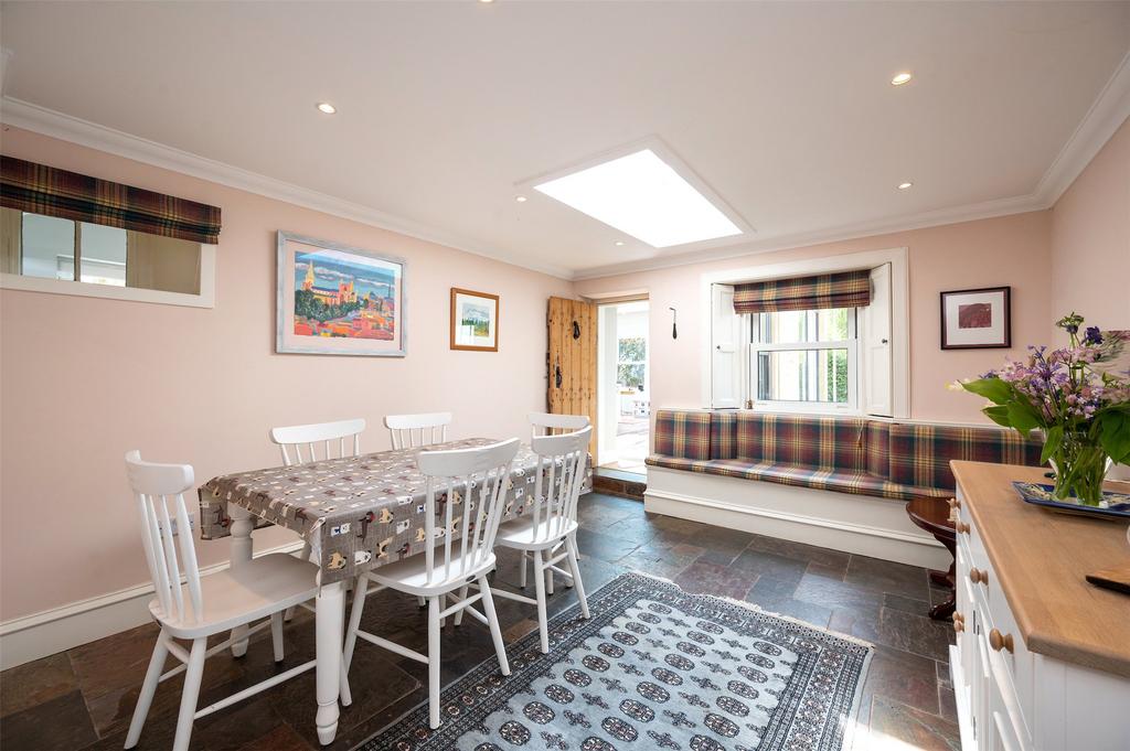 Breakfast Room