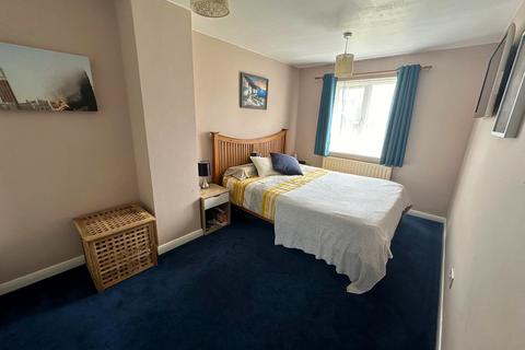 4 bedroom end of terrace house to rent, Warwick Walk, Shoreham-by-Sea BN43