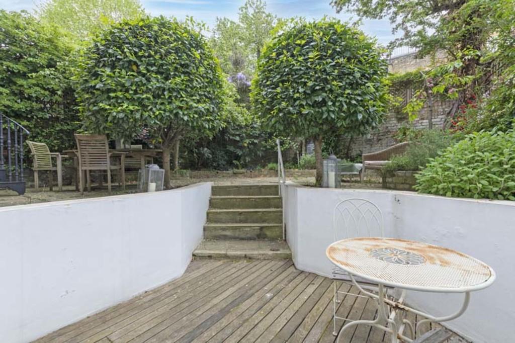 8 Launceston Pl Gdn 1