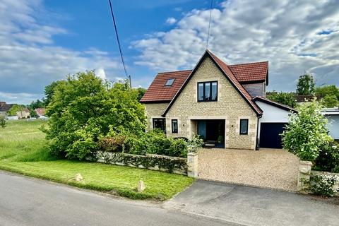 3 bedroom detached house for sale, The Common, Broughton Gifford SN12