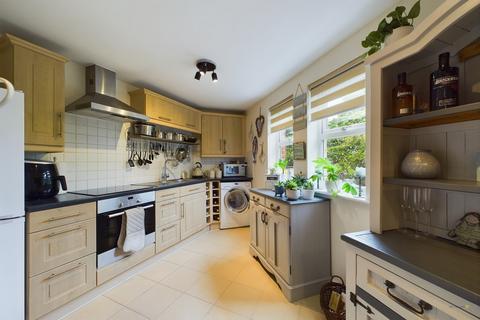 2 bedroom ground floor flat for sale, Wildhay Brook, Hilton