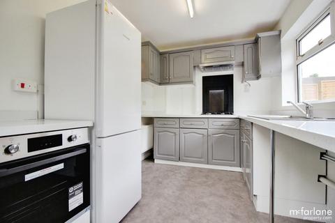 3 bedroom semi-detached house to rent, Bevisland, Swindon SN3