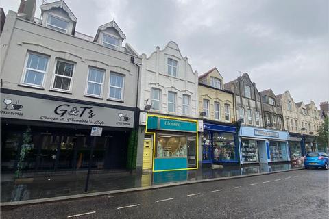 Retail property (high street) to rent, Connaught Avenue, Essex CO13