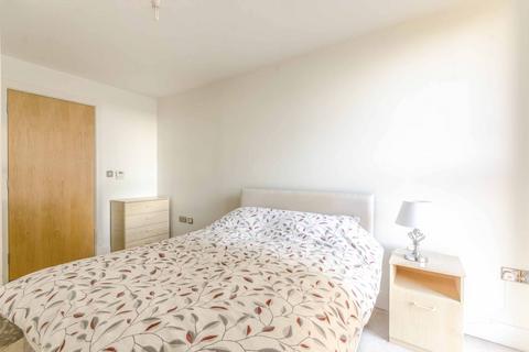 1 bedroom flat to rent, Streamlight Tower, Canary Wharf, London, E14