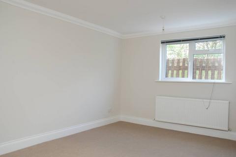 3 bedroom house to rent, Wightman Road, Harringay, London, N8