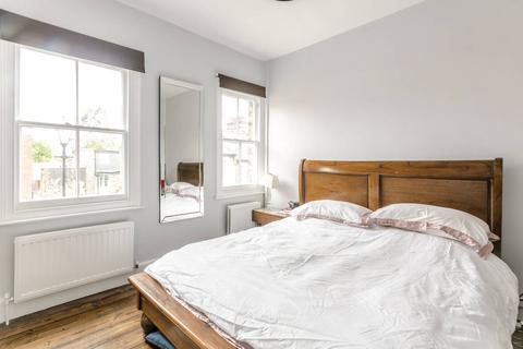 4 bedroom terraced house to rent, Whistler Street, Highbury, London, N5