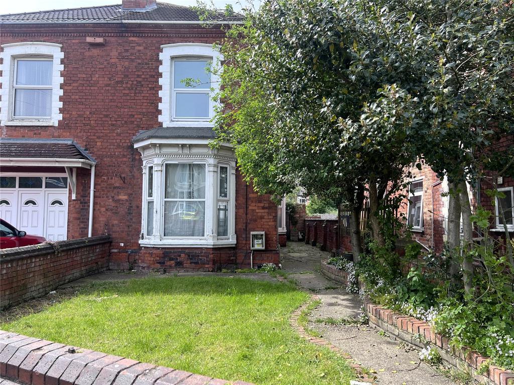 Heneage Road, Grimsby, N.E... 5 bed terraced house for sale £110,000