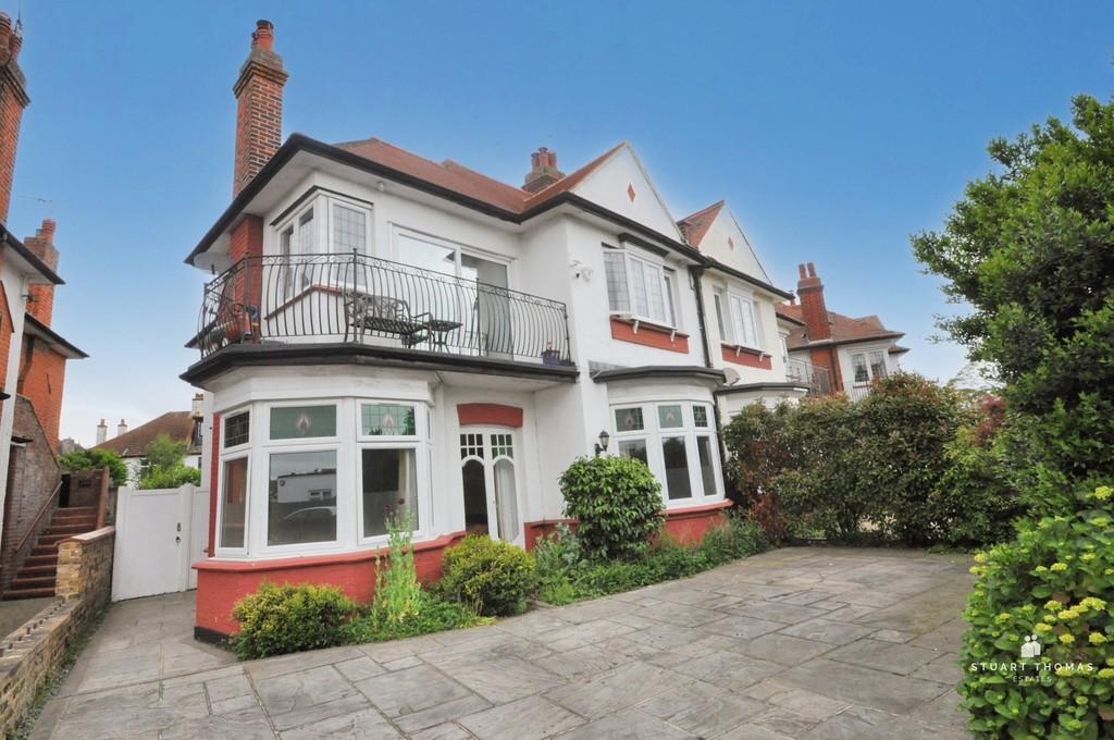 Leigh Road, LeighonSea 4 bed semidetached house for sale £780,000
