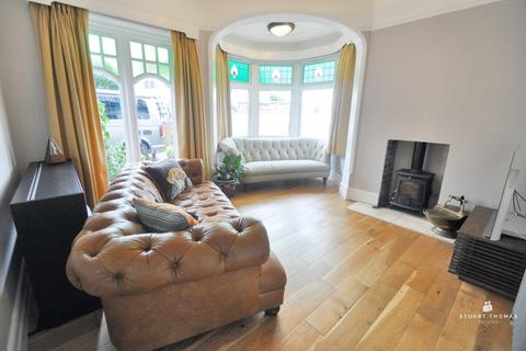 4 bedroom semi-detached house for sale, Leigh Road, Leigh-on-Sea