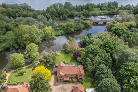 6 bedroom detached house for sale, Thorpe St Andrew