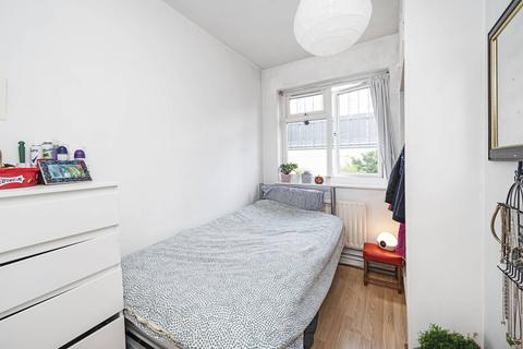 3 bedroom maisonette for sale, Hemsworth Court, Hoxton, London, N1