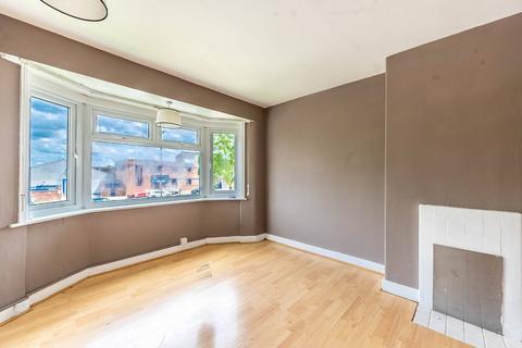 3 bedroom semi-detached house to rent, Honeypot Lane, Stanmore, HA7