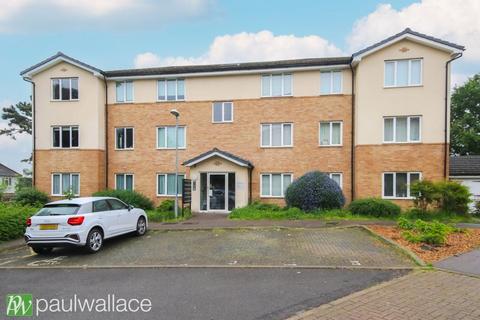 2 bedroom ground floor flat for sale, Woollens Grove, Hoddesdon