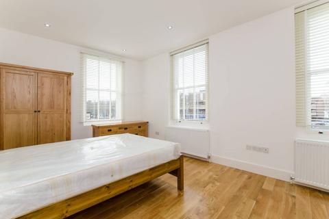 2 bedroom flat to rent, Aldebert Terrace, Stockwell, London, SW8