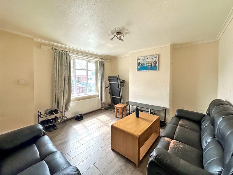 Dickinson Drive, Walsall 3 bed terraced house £180,000
