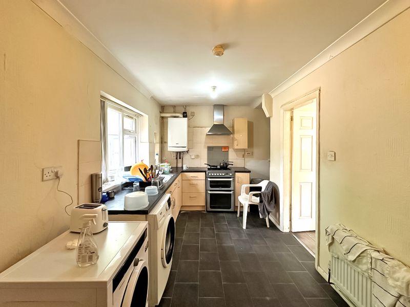 Dickinson Drive, Walsall 3 bed terraced house £180,000
