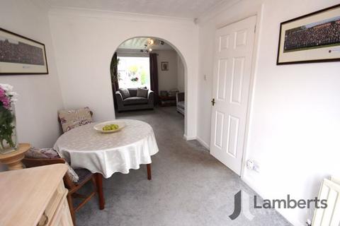 3 bedroom detached house for sale, The Covers, Studley