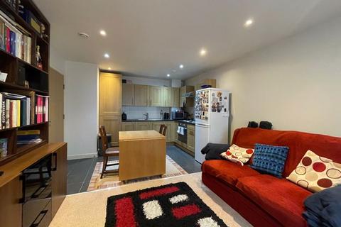 1 bedroom flat for sale, Aviation Drive, London