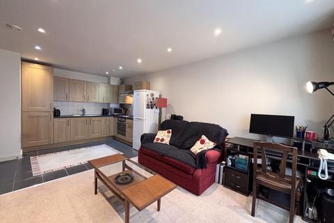 1 bedroom flat for sale, Aviation Drive, London