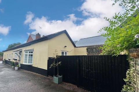 2 bedroom property for sale, High Street, Ixworth