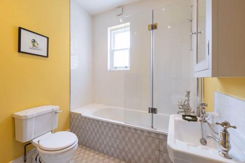 9a Wendell Road, London, W12 9RS