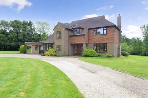 4 bedroom detached house for sale, Station Road, Loxwood