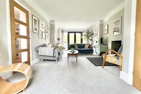 15 Briarfield Road, Heswall, Wirral, CH60 2TH