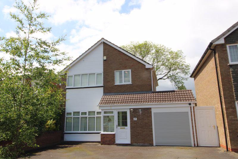 Fernleigh Road, Walsall.WS4 2EZ 3 bed detached house for sale £425,000