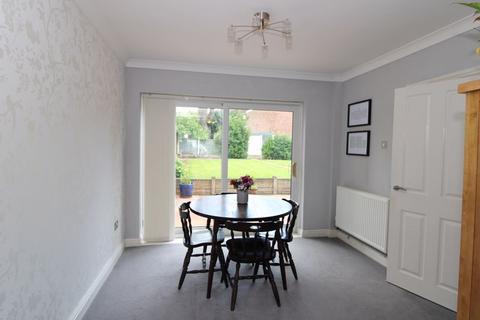 3 bedroom detached house for sale, Fernleigh Road, Walsall.WS4 2EZ