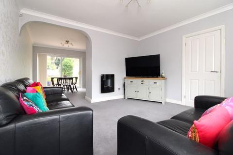 3 bedroom detached house for sale, Fernleigh Road, Walsall.WS4 2EZ