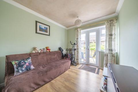 2 bedroom ground floor maisonette for sale, Southview Rise, Alton