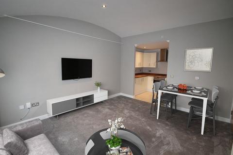 2 bedroom apartment to rent, Epsom Road, Merrow
