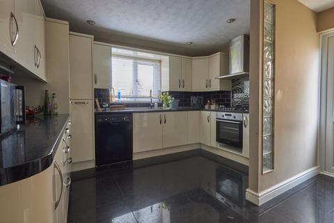 9 Grecian Way, Exeter, EX2 5PF