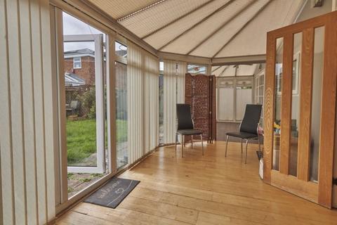 9 Grecian Way, Exeter, EX2 5PF