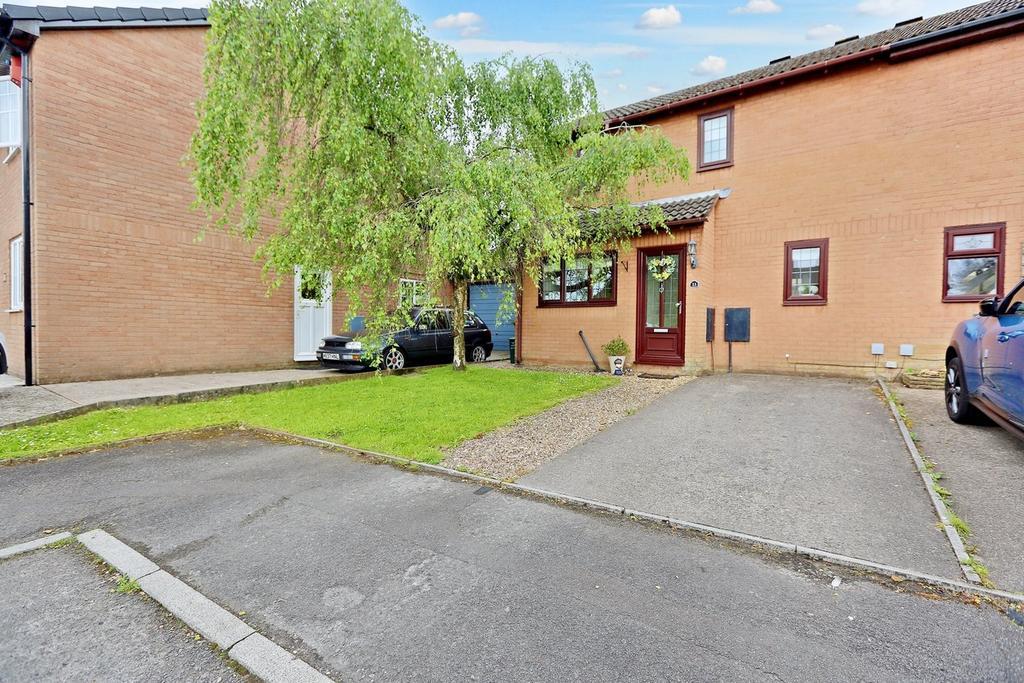 Almond Close, Pontypridd CF38 2 bed semidetached house for sale £219,950