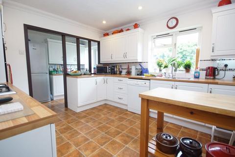 4 bedroom detached bungalow for sale, Montserrat Road, Lee-On-The-Solent, PO13