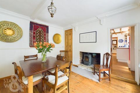 4 bedroom end of terrace house for sale, London Road, Harleston