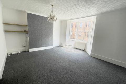 1 bedroom flat to rent, Western Place, Worthing