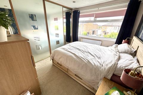 3 bedroom semi-detached house to rent, Moor End, Spondon