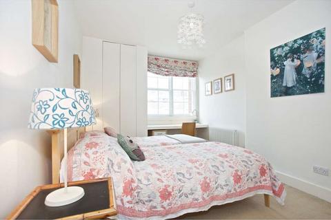 3 bedroom flat to rent, Queen Alexandra Mansions, Judd Street London WC1H