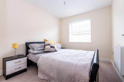 2 bedroom apartment to rent, Ashville Way, Wokingham