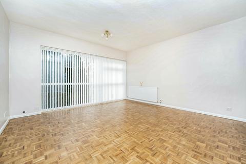 2 bedroom apartment to rent, Oak tree House, Ealing, W5