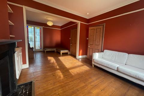3 bedroom terraced house to rent, Emery Street, Cambridge CB1