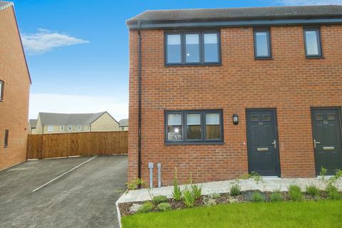 3 bedroom semi-detached house to rent, Limestone Avenue, Clay Cross