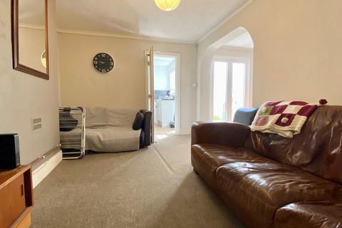1 bedroom in a house share to rent, Earlham Road, Norwich, NR2
