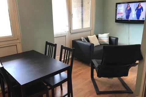 3 bedroom apartment to rent, Crown Street, Portsmouth PO1