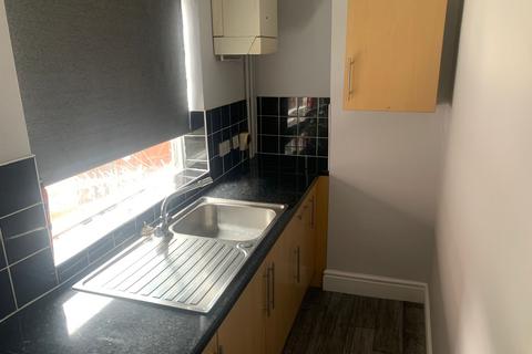 1 bedroom apartment to rent, Stockport Road, Ashton-under-Lyne, OL7 0LH