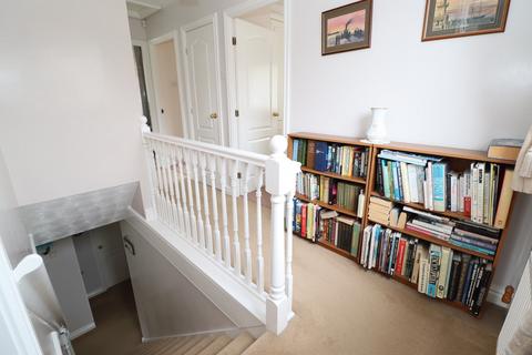 2 Cedar Close, Swinton, Mexborough, S64 8GB